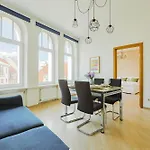 Daire Beautiful 1br In Old Riga, Prime Location
