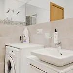 Beautiful 1br In Old Riga, Prime Location Apartment