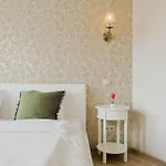 Beautiful 1br In Old Riga, Prime Location Daire Riga