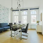 Daire Beautiful 1br In Old Riga, Prime Location Riga