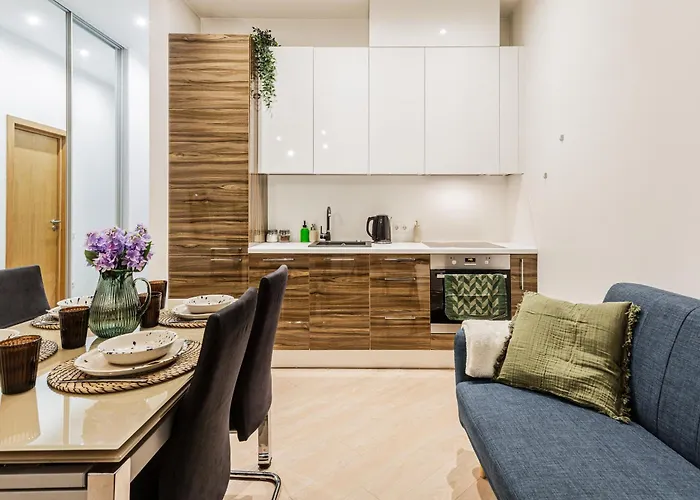 Beautiful 1br In Old Riga, Prime Location Апартаменты Рига