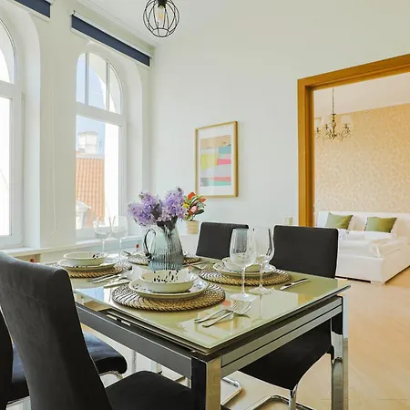 Beautiful 1br In Old Riga, Prime Location Apartamento